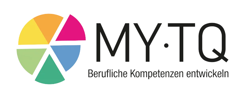 Das Logo hat einen weißen Hintergrund, einen farbigen Kreis in pink, blau, grün, gelb und orange links neben der Logoschrift MYTQ - Berufliche Kompetenzen entwickeln